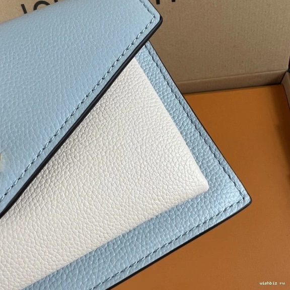 WIS POCHETTE LOUIS CHAIN MYLOCKME VUITTON 1005